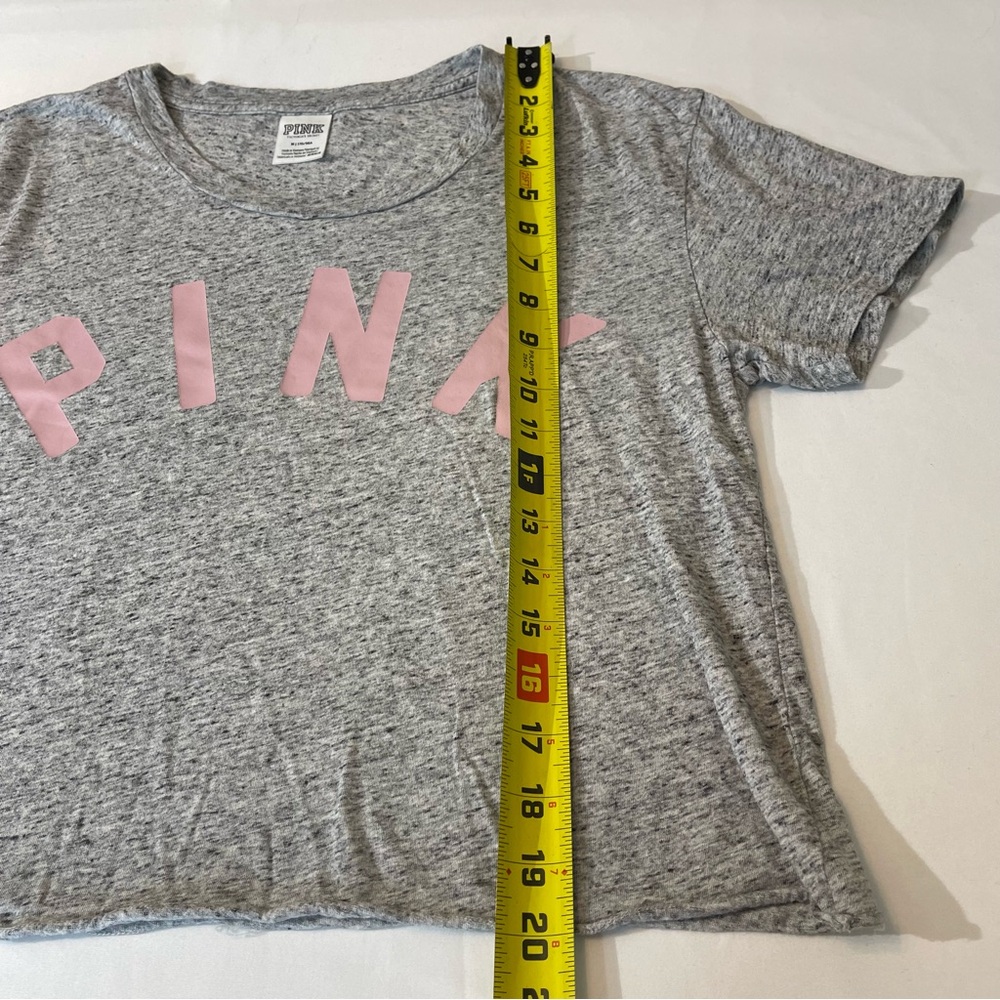 VICTORIA’S SECRET WOMENS CROP T-SHIRT, SZ M, VERY GOOD CONDITION, PREOWN… - Picture 2 of 3